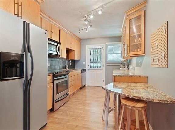 5th image of 4616 Holly St APT 46165