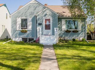 722 11th St NW, East Grand Forks, MN 56721