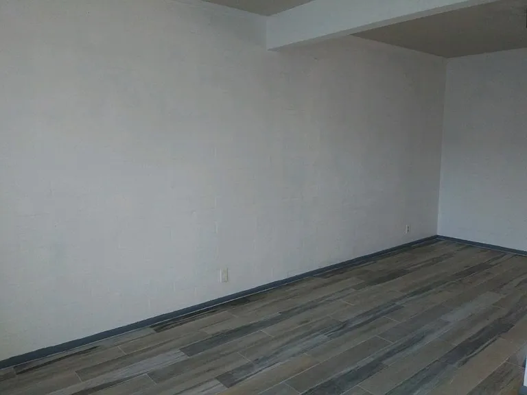 1014 N 22nd Pl #2 — Photo 8