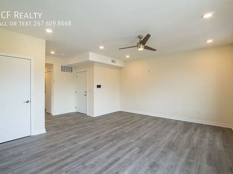 1300 S 24th St #D2 — Photo 13