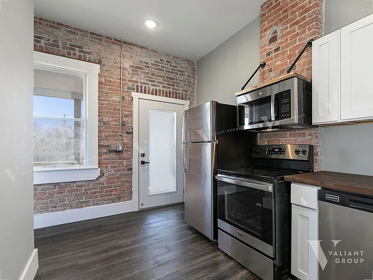 806 South Ave — Photo 27