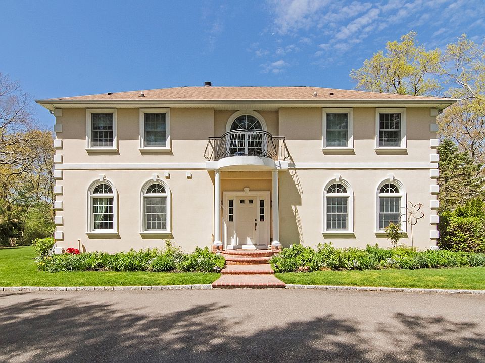 1st image of 6 Arnold Dr