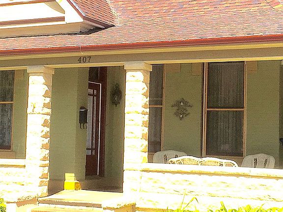 4th image of 407 Van Buren St