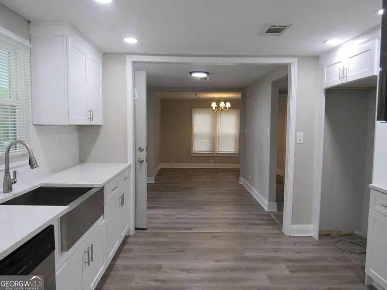 112 Judy Ave — Photo 34