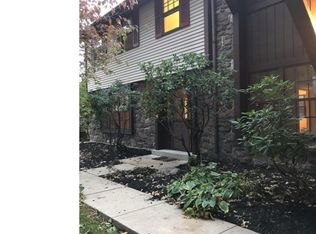 44 Averstone Ct, Holland, PA 18966