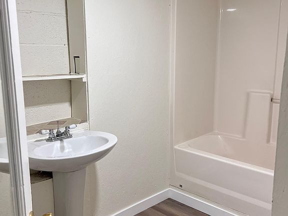 3rd image of 2780 Vista Way #1/2