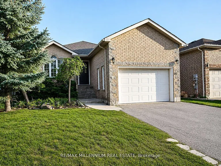 15 Quinlan Rd — Photo 1