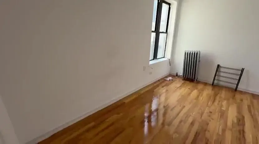 2 bed, $2,332 — Photo 2