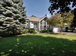 1755 Fox Mead Cir, Montgomery, IL 60538