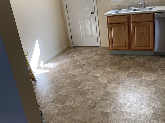 4th image of 3 Leach Ave #11285762