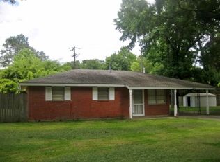 9461 Huntington Ave, Denham Springs, LA 70726