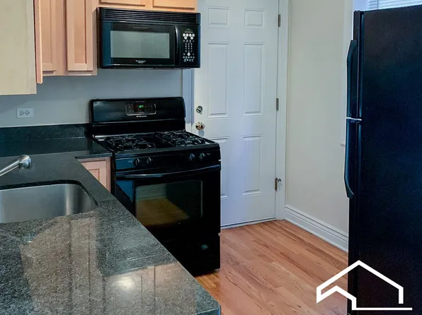 1214 W Waveland Ave #1, Chicago, IL 60613