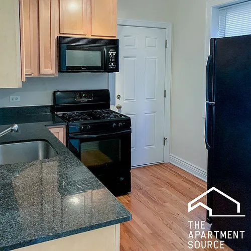 1214 W Waveland Ave #1 Photo 1