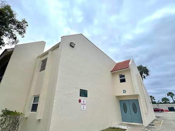 2nd image of 1428 SE 4th Avenue #232 D