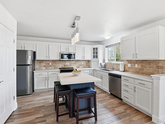 4th image of 8428 Blackgum Street
