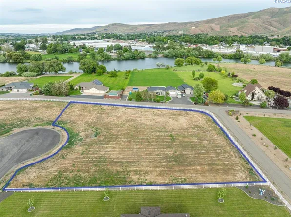 137037 Blaze Ct, Prosser, WA 99350
