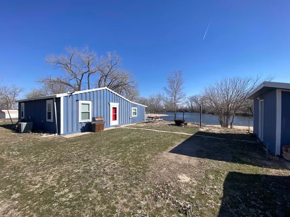 312 Bobcat Lake Rd, Schuyler, NE 68661