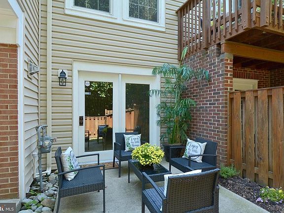 4th image of 12518 Kempston Ln