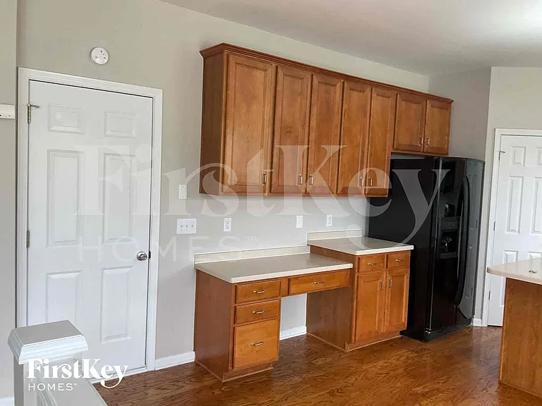 2500 Red Birch Dr — Photo 6