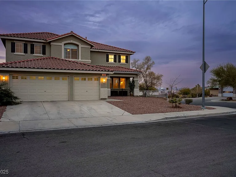 359 Hoskins Ct — Photo 85
