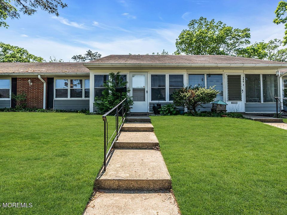 1st image of 390 Picardy Ct #C