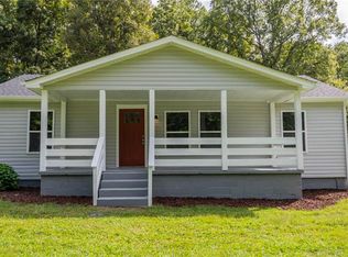 3174 Holly Grove Dr, Bumpass, VA 23024