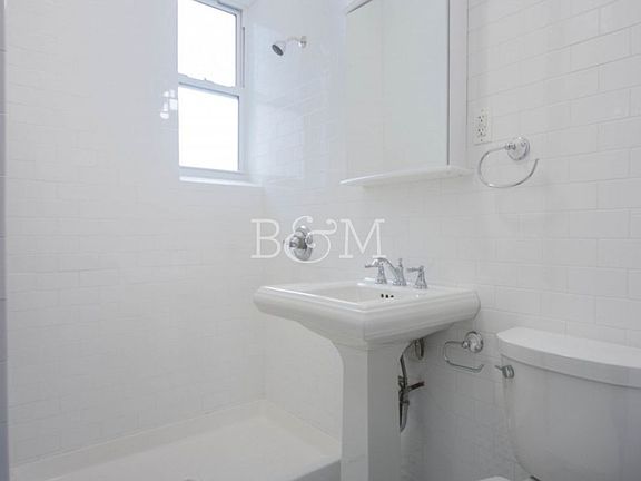 5th image of 4140 40th St APT D1