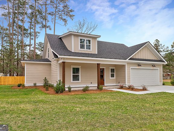 2nd image of 204 Pineland Dr