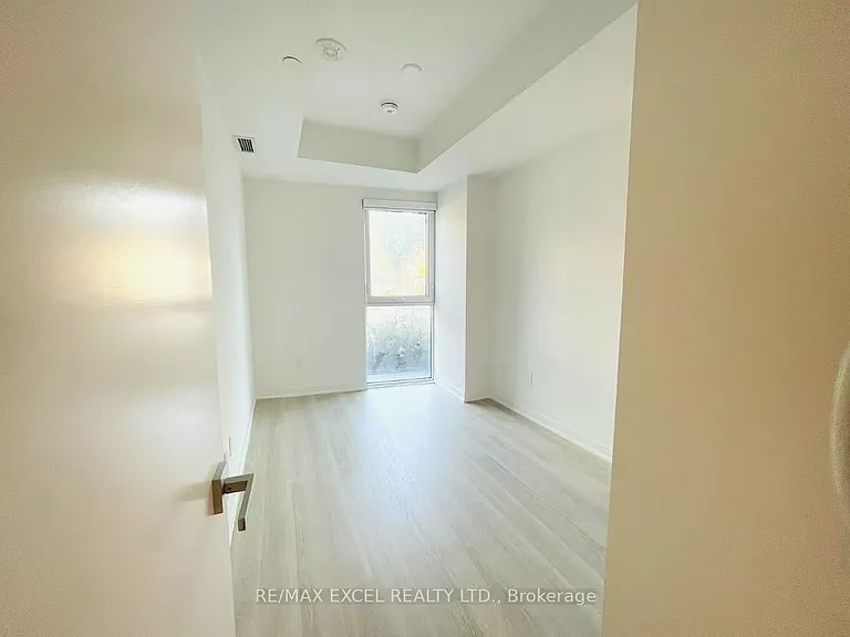 500 Wilson Ave #109 — Photo 11