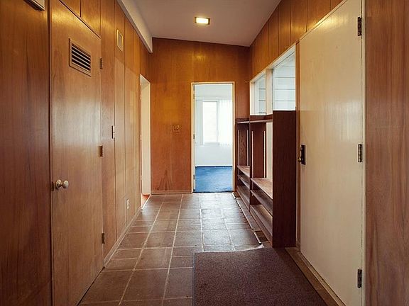 4th image of 440 Fairfield Pike