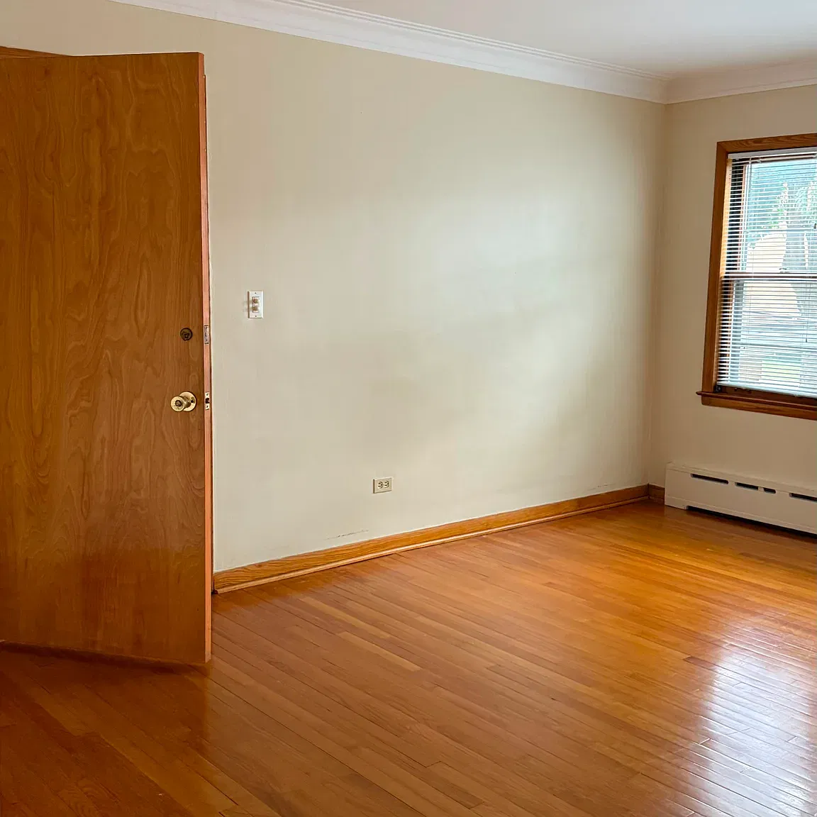 1 bed, 700 sqft, $1,350 — Photo 4