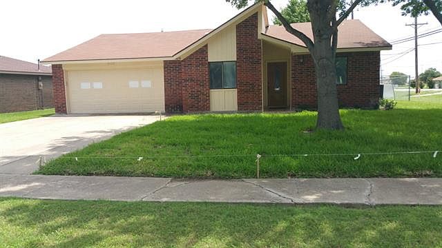 1st image of 2702 Pebble Beach Dr