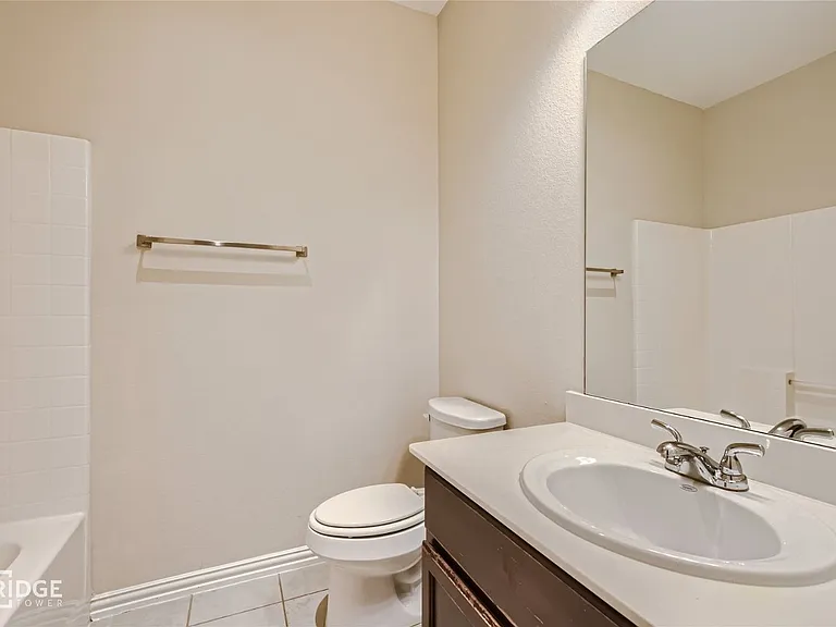 1312 Lake Crest Ln — Photo 13