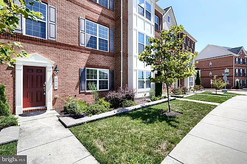8016 Blue Stream Dr Photo 1