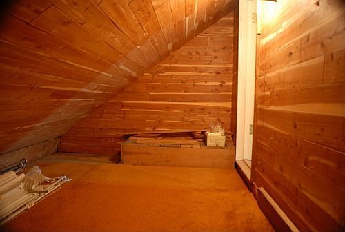 Cedar Closet off 3rd Bedroom