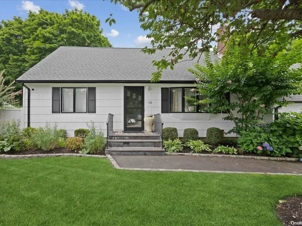 133 11th Avenue, Huntington Station, NY 11746