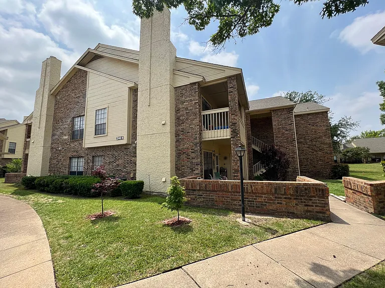 3140 Devonshire Dr #236H — Photo 32