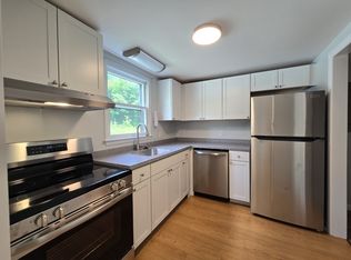 49 Village Green Dr #2, South Burlington, VT 05403