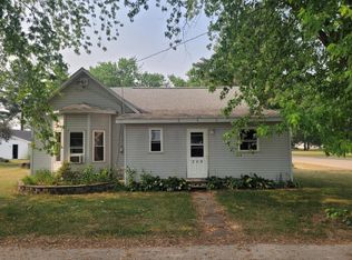 208 Wisconsin St, Avoca, WI 53506