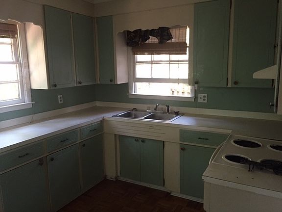 2nd image of 313 N Atlantic Ave