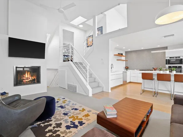 426 North Wisconsin STREET, Port Washington, WI 53074