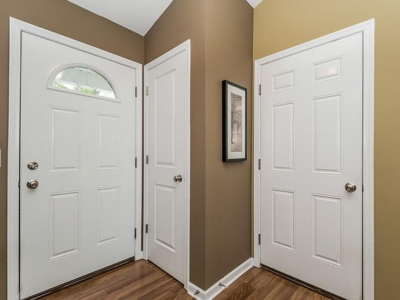 4th image of 5518 Sahalee Dr SW