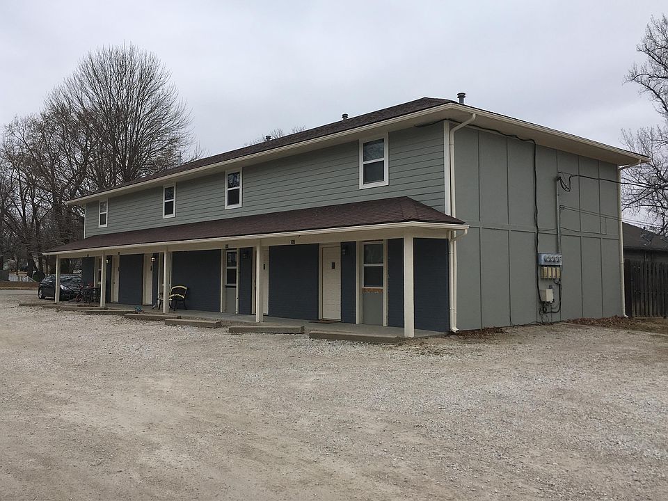 1st image of 705 E 1st St