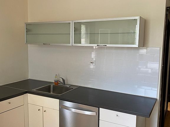 2nd image of 1645 N Francisco Ave #3