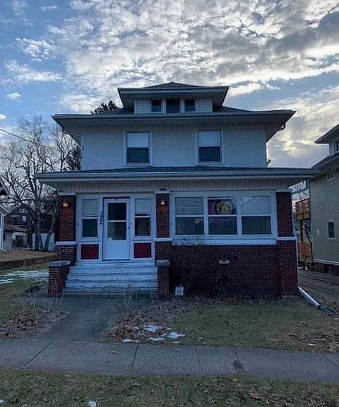 S Highland Ave — Photo 1