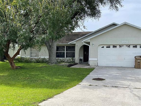 2nd image of 208R Canterbury Ct