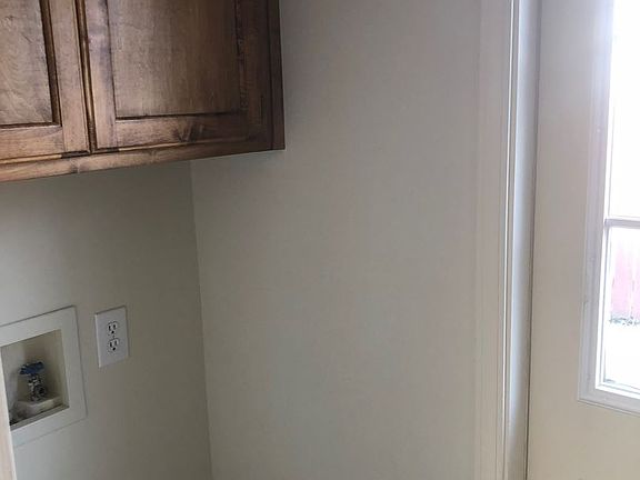 5th image of 169 Paula Dr #2