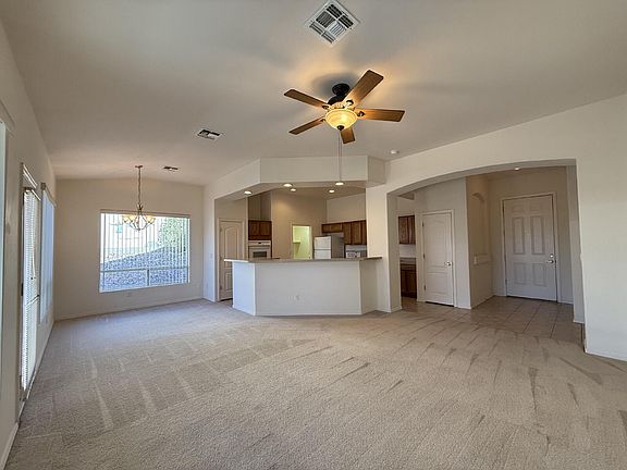3rd image of 2657 Edgewater Dr