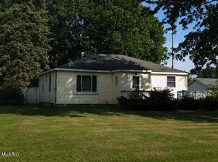 180 Martindale St NW, Sparta, MI 49345