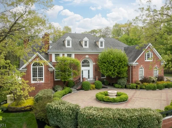 5 Willow Woods Trl, Warren Twp., NJ 07059